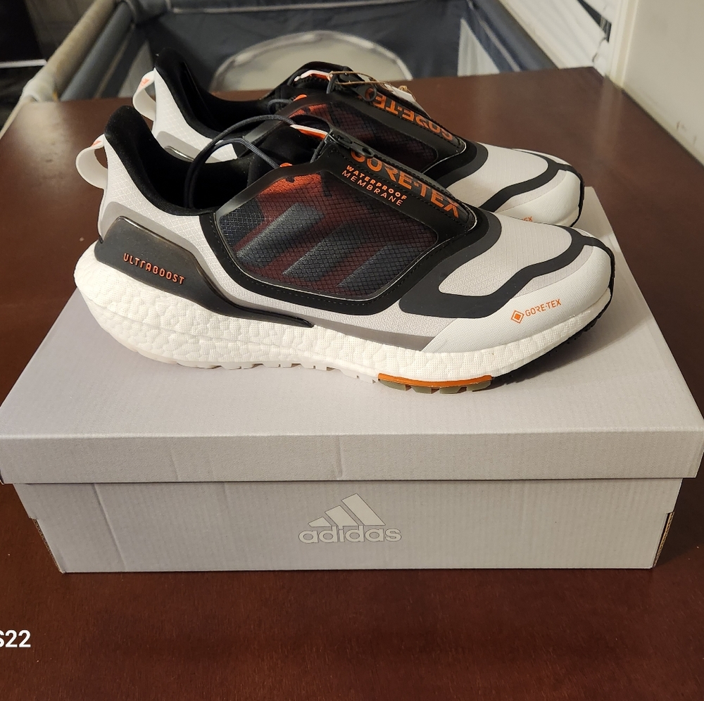 Adidas Ultraboost Gore-tex Men's 11.5